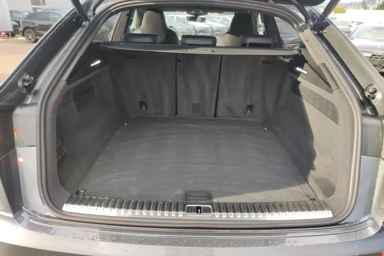 Audi Q8 din 2022 cu 65.990 km - oferta AUD170525 - foto 9