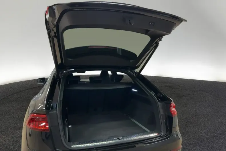 Audi Q8 din 2023 cu 57.665 km - oferta AUD170529 - foto 5