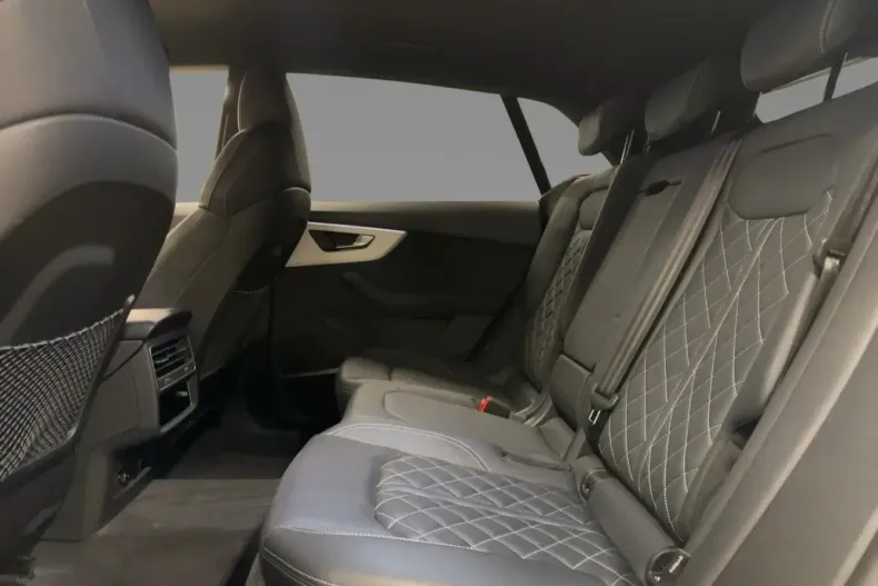 Audi Q8 din 2023 cu 57.665 km - oferta AUD170529 - foto 7