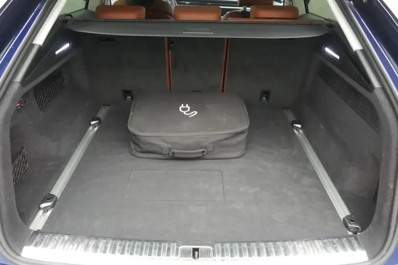 Audi Q8 din 2022 cu 68.031 km - oferta AUD170532 - foto 14