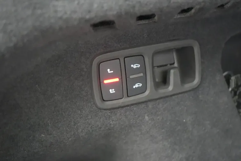 Audi Q8 din 2022 cu 68.031 km - oferta AUD170532 - foto 15