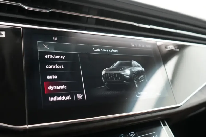 Audi Q8 din 2022 cu 68.031 km - oferta AUD170532 - foto 22