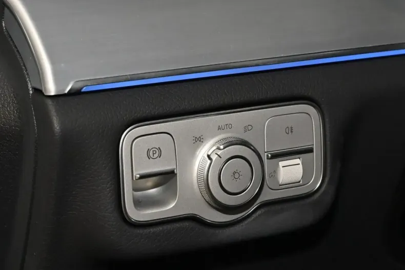 Mercedes-Benz GLE 450 din 2025 cu 3.700 km - oferta MER170533 - foto 21