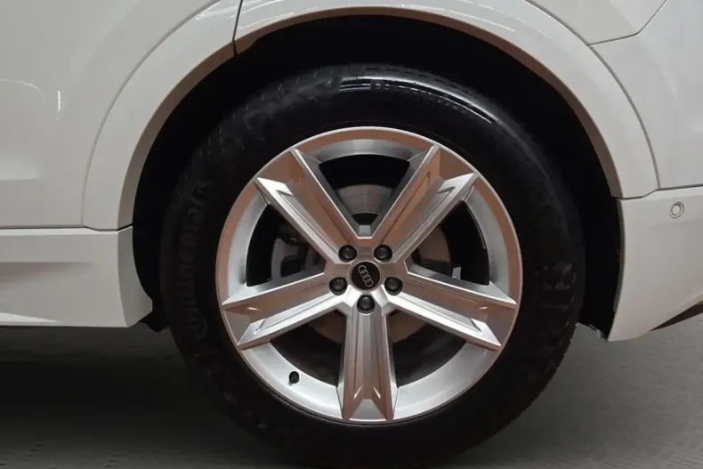 Audi Q8 din 2022 cu 38.600 km - oferta AUD170535 - foto 3