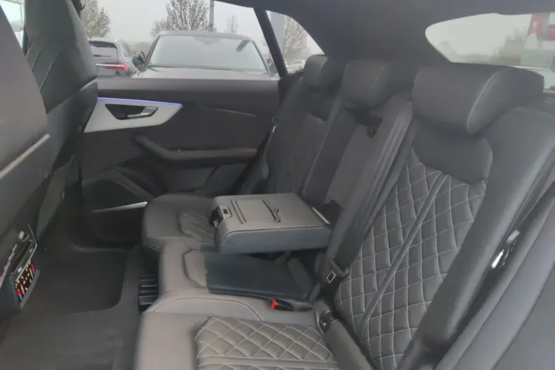 Audi Q8 din 2023 cu 66.400 km - oferta AUD170540 - foto 9