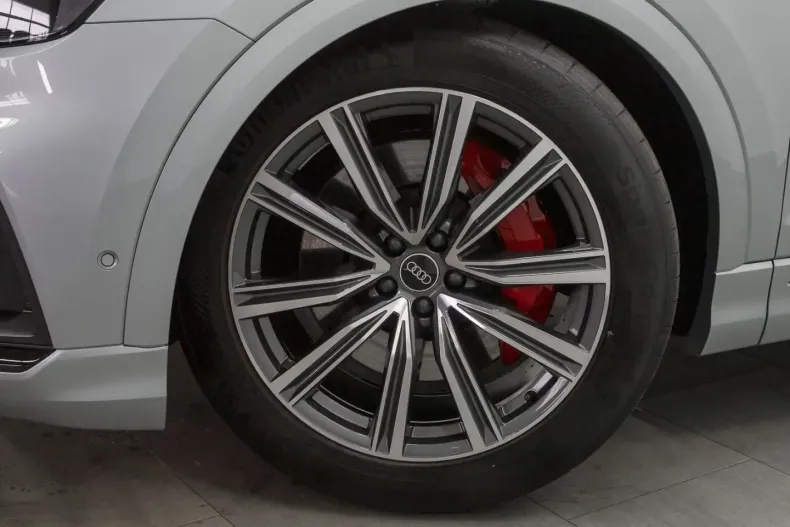 Audi Q8 din 2023 cu 27.006 km - oferta AUD170543 - foto 6