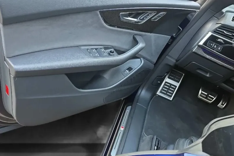 Audi Q8 din 2022 cu 43.189 km - oferta AUD170544 - foto 12