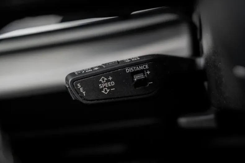 Audi Q8 din 2022 cu 85.390 km - oferta AUD170548 - foto 23