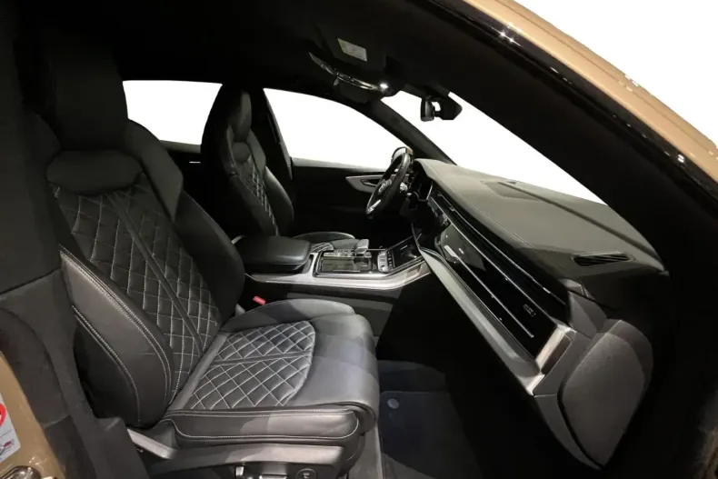 Audi Q8 din 2022 cu 47.320 km - oferta AUD170549 - foto 4