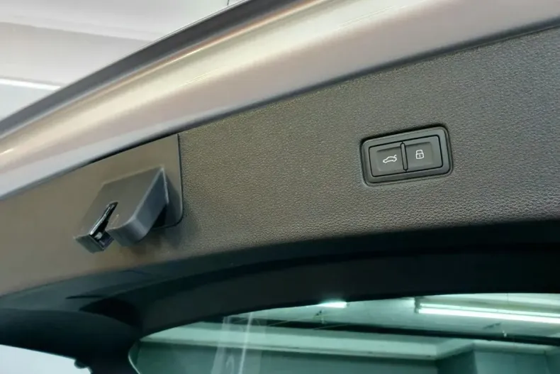 Audi Q8 din 2022 cu 55.680 km - oferta AUD170550 - foto 22