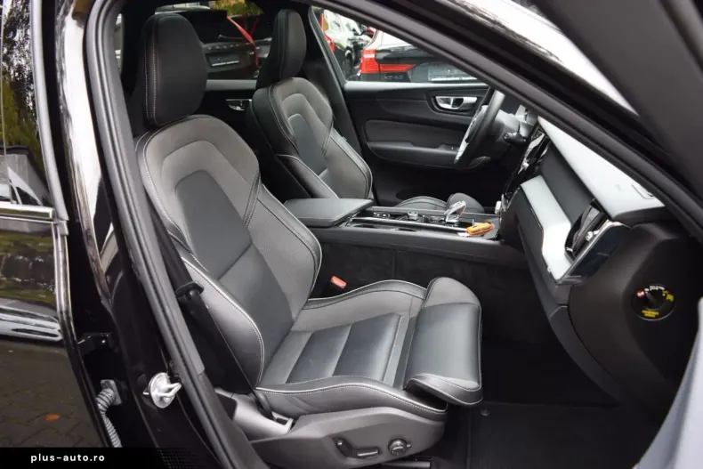 Volvo XC60 din 2025 cu 14.415 km - oferta VOL170552 - foto 12