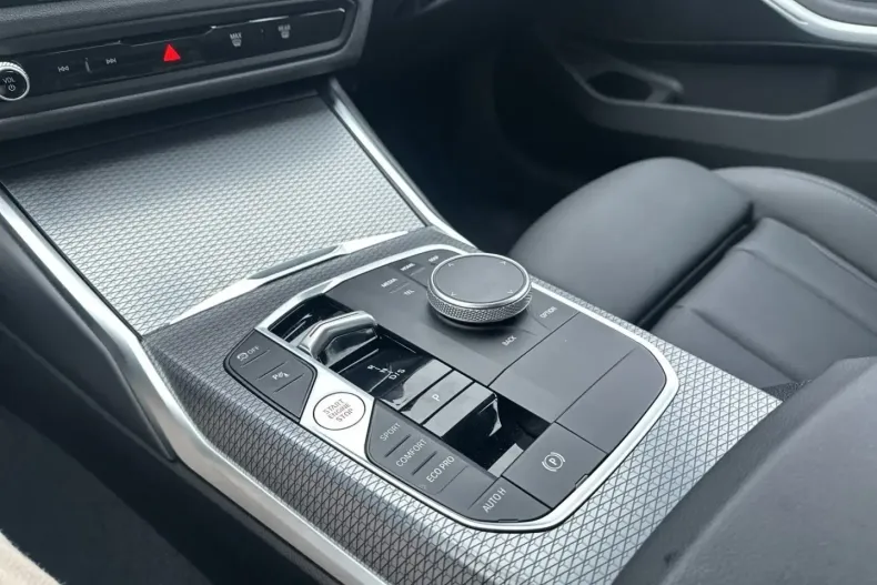 BMW 320 din 2022 cu 40.315 km - oferta BMW170562 - foto 13