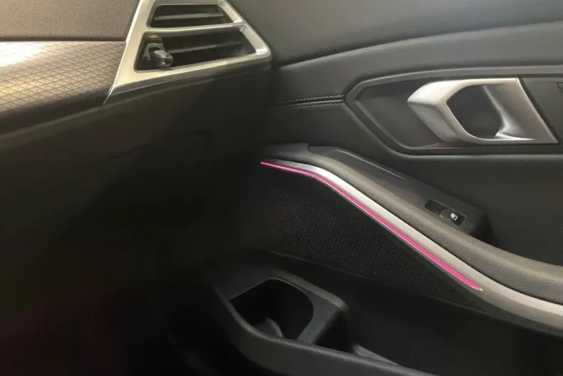 BMW 320 din 2025 cu 25.700 km - oferta BMW170563 - foto 24