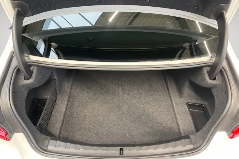 BMW 320 din 2025 cu 25.700 km - oferta BMW170563 - foto 25