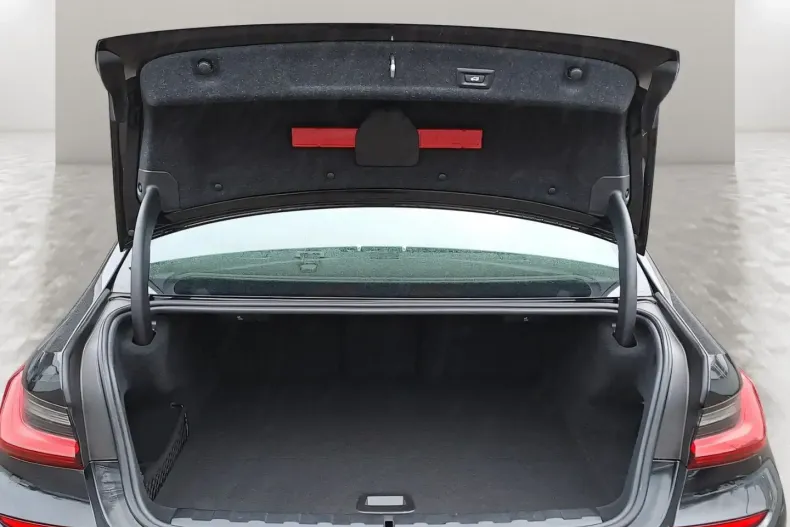 BMW 330 din 2022 cu 30.125 km - oferta BMW170565 - foto 11