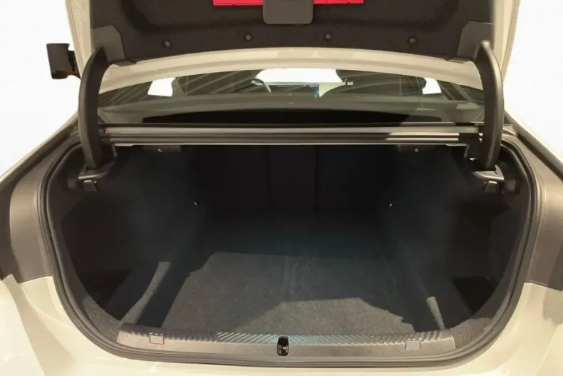 BMW 520 din 2024 cu 13.625 km - oferta BMW170570 - foto 11