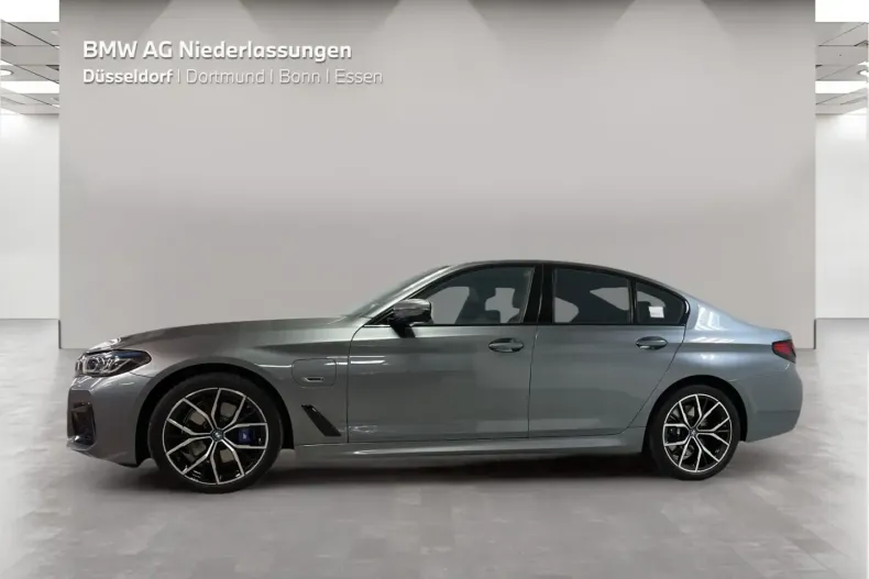 BMW 530 din 2022 cu 49.914 km - oferta BMW170572 - foto 3