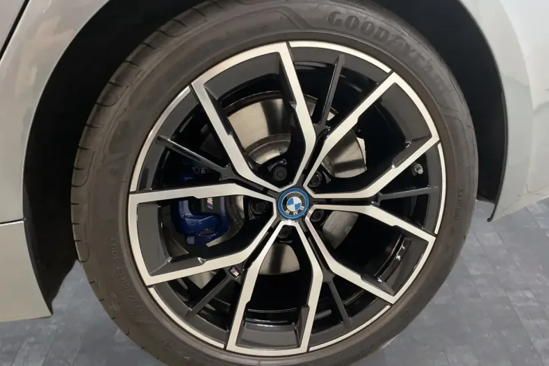 BMW 530 din 2022 cu 49.914 km - oferta BMW170572 - foto 11