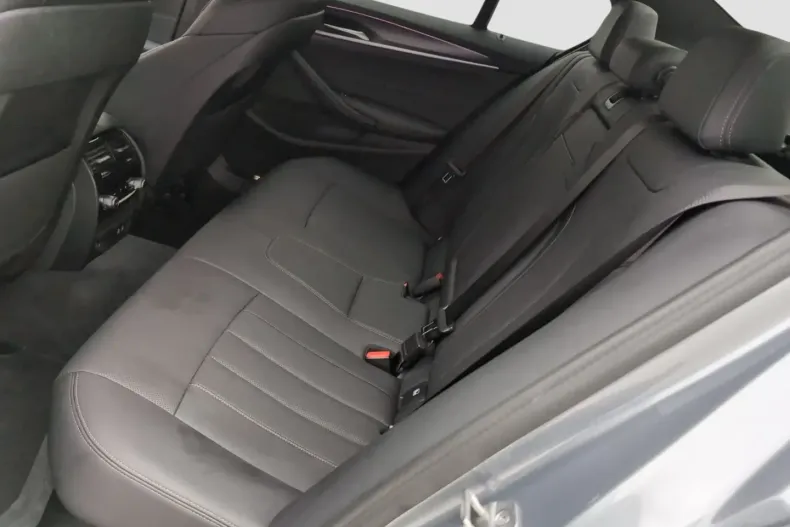 BMW 545 din 2022 cu 47.889 km - oferta BMW170573 - foto 7