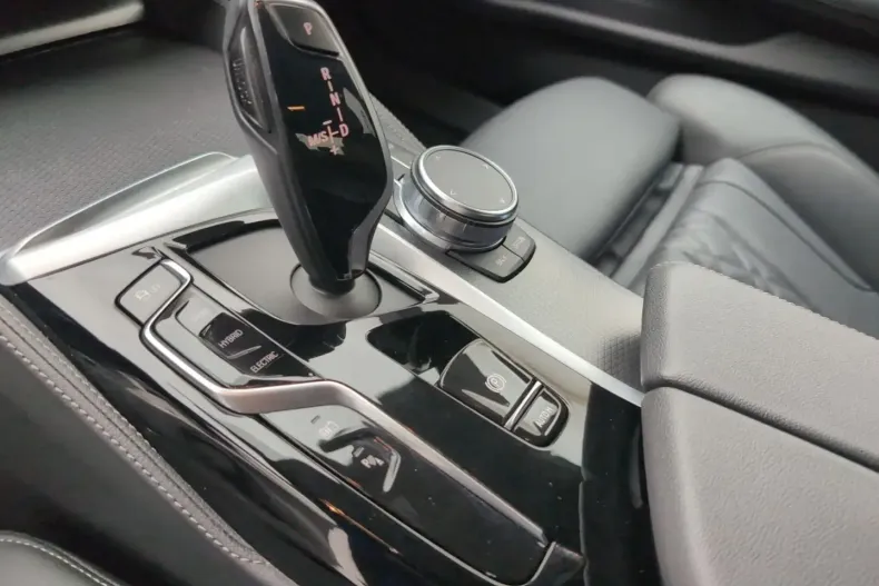 BMW 545 din 2022 cu 47.889 km - oferta BMW170573 - foto 11