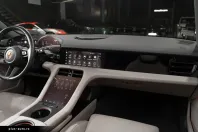 Porsche Taycan din 2022 cu 35.500 km - oferta POR170574 - foto 12