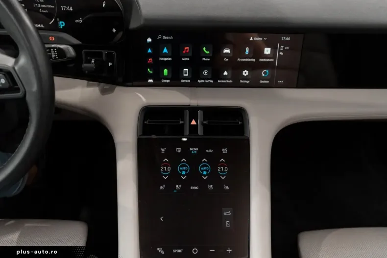 Porsche Taycan din 2022 cu 35.500 km - oferta POR170574 - foto 19