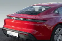 Porsche Taycan din 2022 cu 30.500 km - oferta POR170577 - foto 8