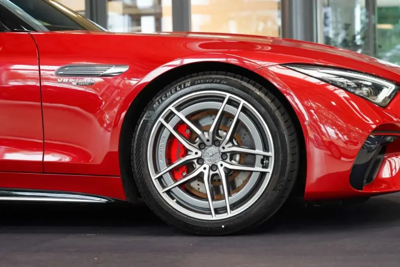 Mercedes-Benz SL 55 AMG din 2022 cu 5.320 km - oferta MER170580 - foto 2