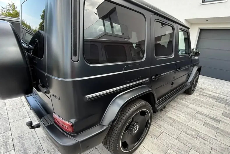 Mercedes-Benz G 63 AMG din 2025 cu 9.600 km - oferta MER170590 - foto 5