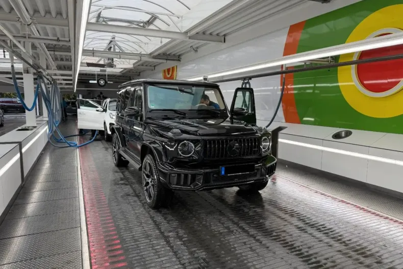 Mercedes-Benz G 63 AMG din 2025 cu 4.242 km - oferta MER170594 - foto 1