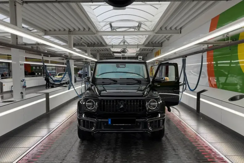 Mercedes-Benz G 63 AMG din 2025 cu 4.242 km - oferta MER170594 - foto 2