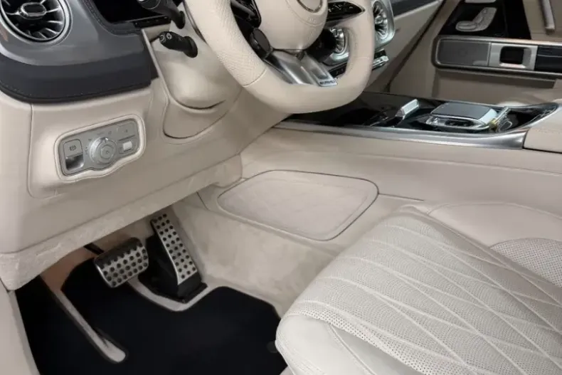 Mercedes-Benz G 63 AMG din 2025 cu 4.242 km - oferta MER170594 - foto 13