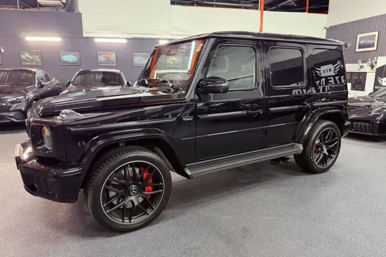 Mercedes-Benz G 63 AMG din 2025 cu 6.000 km - oferta MER170596 - foto 3