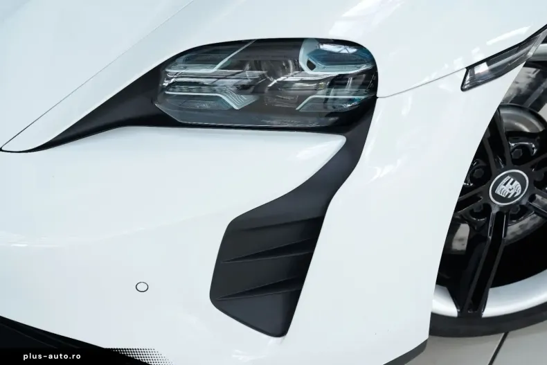 Porsche Taycan din 2021 cu 64.500 km - oferta POR170597 - foto 7