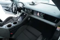 Porsche Taycan din 2021 cu 64.500 km - oferta POR170597 - foto 17