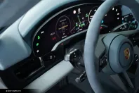 Porsche Taycan din 2021 cu 64.500 km - oferta POR170597 - foto 19