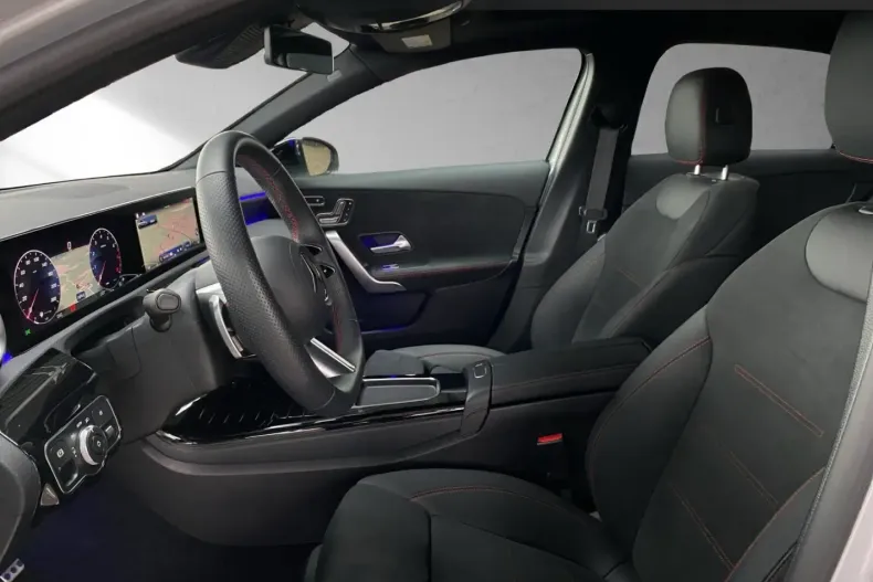 Mercedes-Benz A 250 din 2023 cu 4.080 km - oferta MER170602 - foto 7