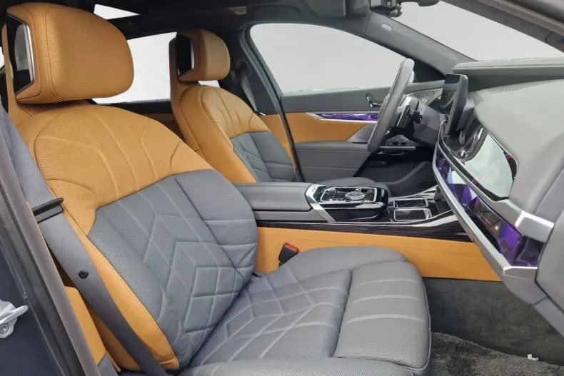 BMW 750 din 2024 cu 17.400 km - oferta BMW170605 - foto 9