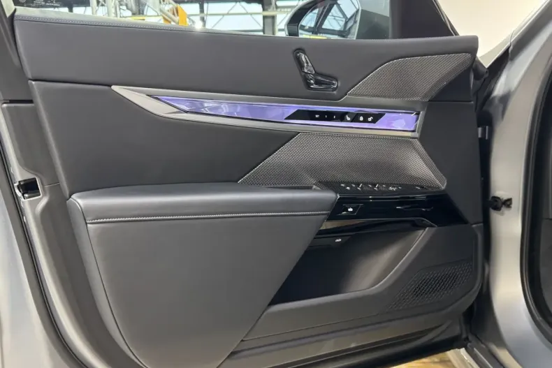 BMW 740 din 2024 cu 27.400 km - oferta BMW170615 - foto 17