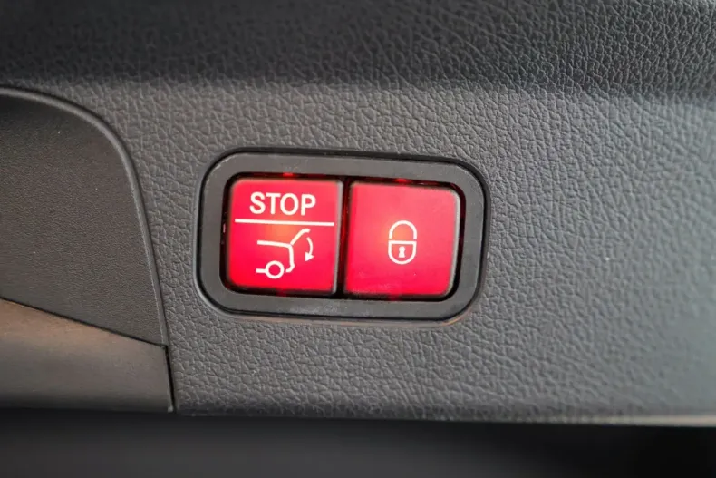 Mercedes-Benz GLE 450 din 2024 cu 27.824 km - oferta MER170616 - foto 6