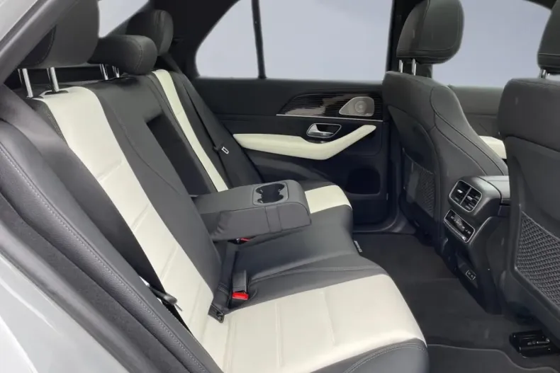 Mercedes-Benz GLE 450 din 2023 cu 14.337 km - oferta MER170624 - foto 12