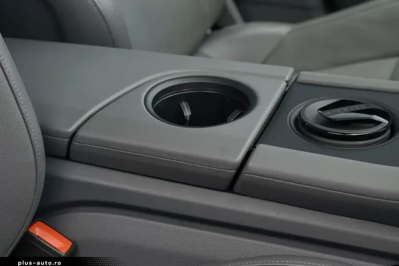 Porsche Taycan din 2022 cu 86.205 km - oferta POR170629 - foto 19