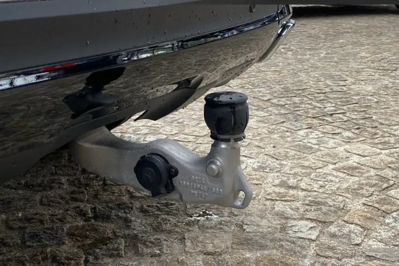 Mercedes-Benz GLE 450 din 2024 cu 11.680 km - oferta MER170632 - foto 11