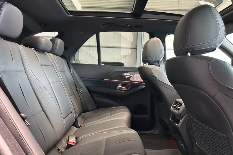 Mercedes-Benz GLE 450 din 2024 cu 24.320 km - oferta MER170635 - foto 16