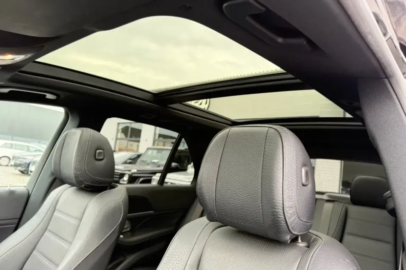 Mercedes-Benz GLE 580 din 2022 cu 54.127 km - oferta MER170650 - foto 21