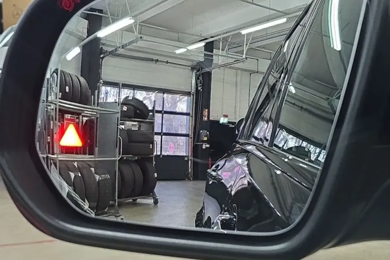 Mercedes-Benz GLE 580 din 2022 cu 41.667 km - oferta MER170652 - foto 24