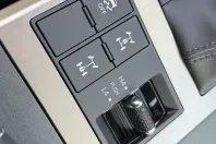 Toyota Land Cruiser din 2024 cu 25.000 km - oferta TOY170657 - foto 9