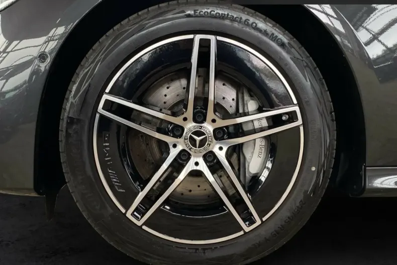 Mercedes-Benz E 400 din 2024 cu 11.740 km - oferta MER170661 - foto 15