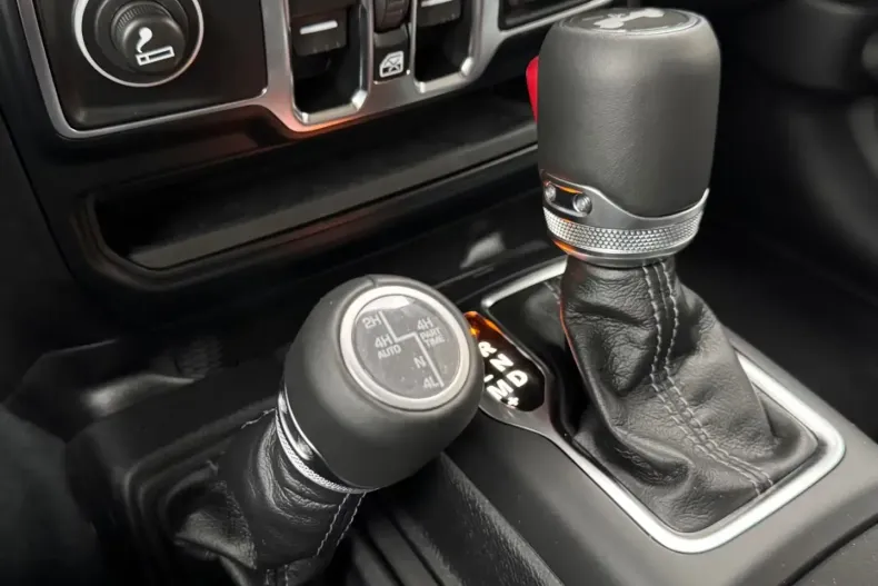 Jeep Wrangler din 2024 cu 154 km - oferta JEE170665 - foto 22