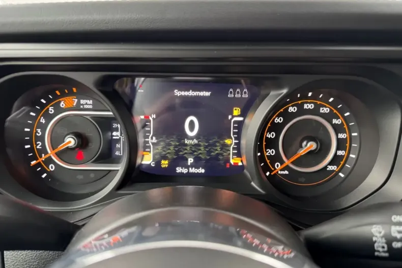 Jeep Wrangler din 2024 cu 154 km - oferta JEE170665 - foto 24